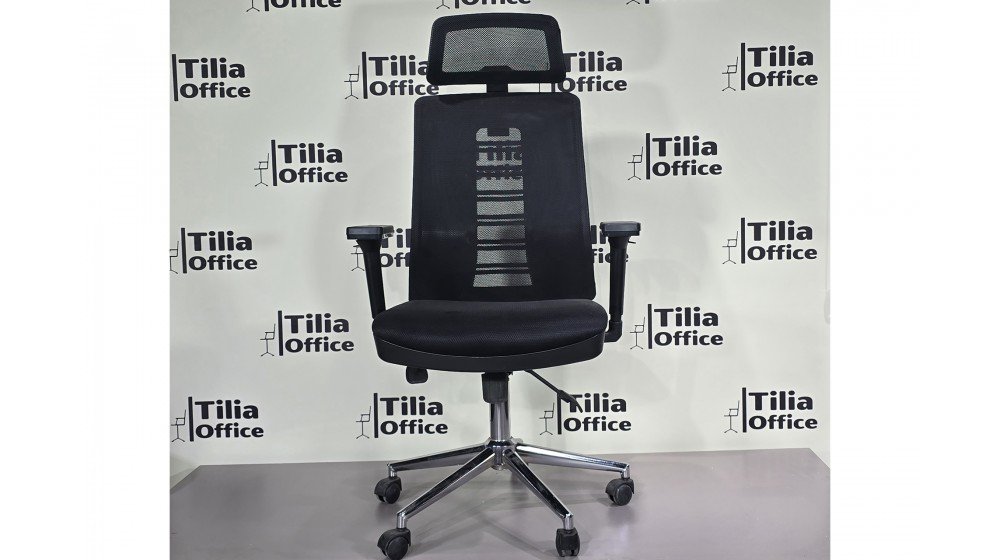 Tilia Repo ergonomik makam koltuğu, siyah file sırt, ayarlanabilir bel desteği ve krom ayak.